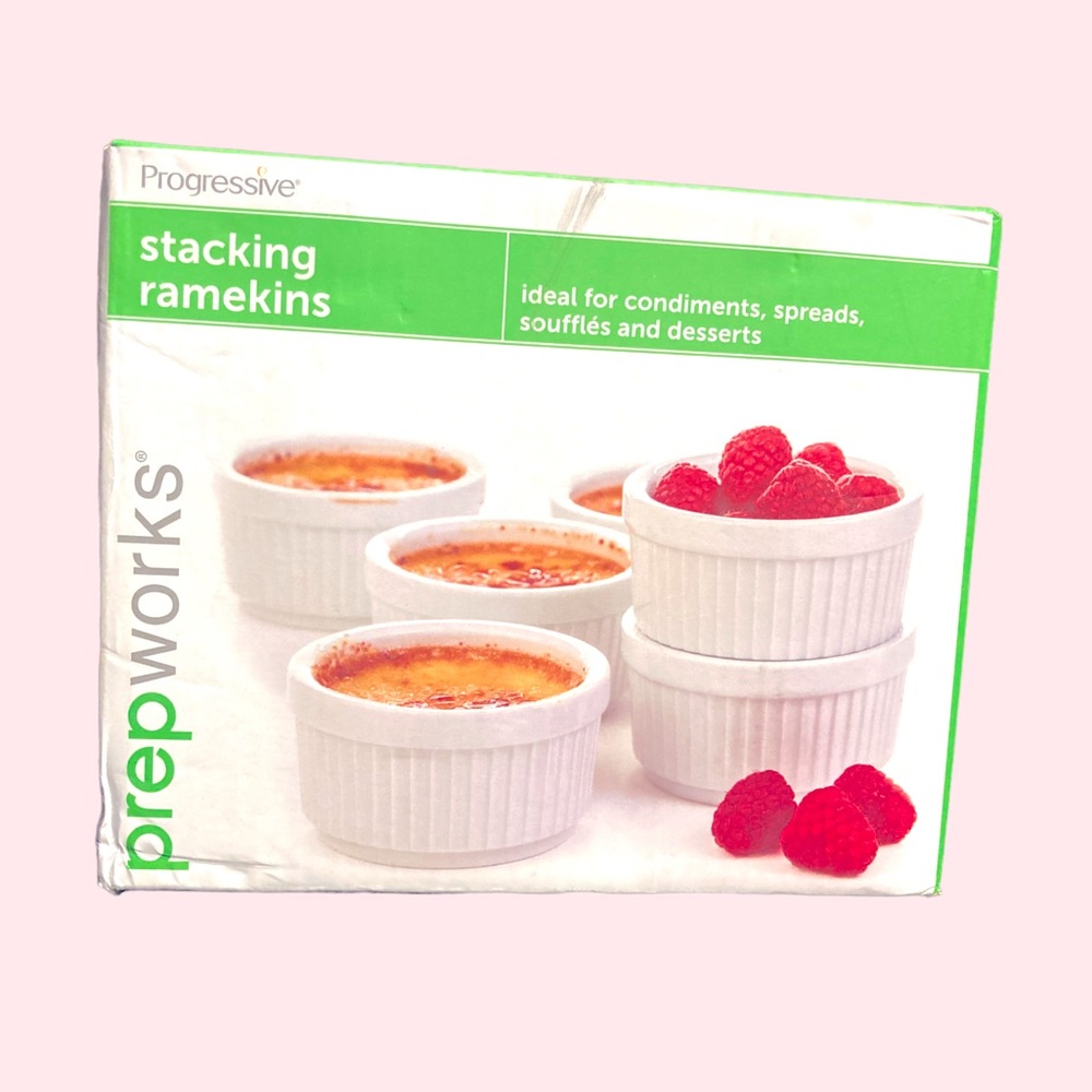 Stacking ramekins